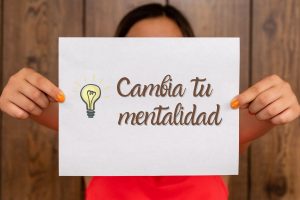 Lee más sobre el artículo Desbloqueando tu poder: cómo cultivar una mentalidad de crecimiento en un mundo de cambio social