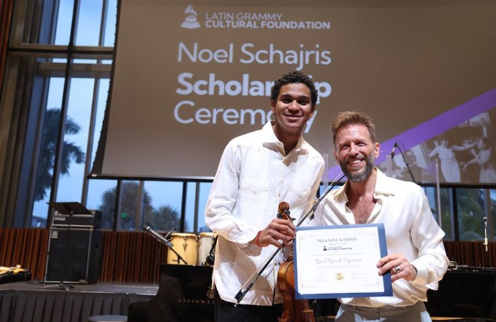 En este momento estás viendo Fundación Cultural Latin GRAMMY entrega más de 1,7 millones de dólares en becas a jóvenes músicos